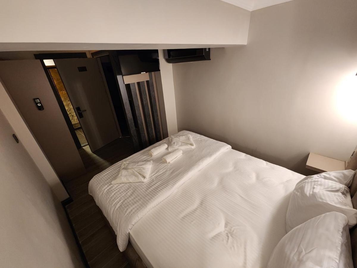 Talles City Hotel Izmir Exteriör bild