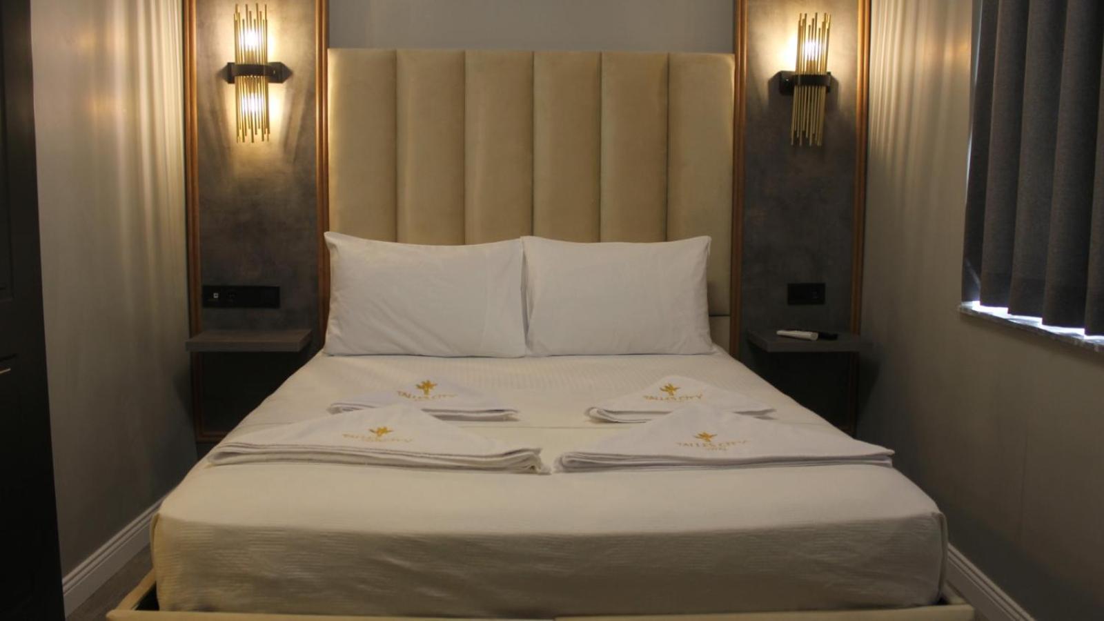 Talles City Hotel Izmir Exteriör bild