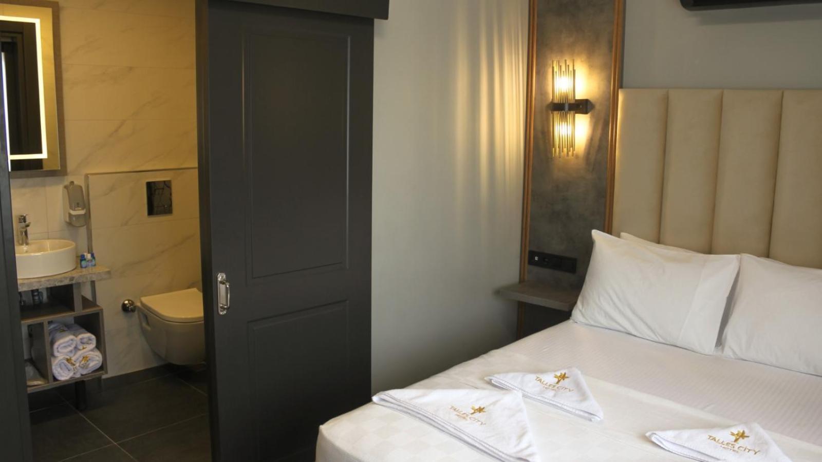 Talles City Hotel Izmir Exteriör bild
