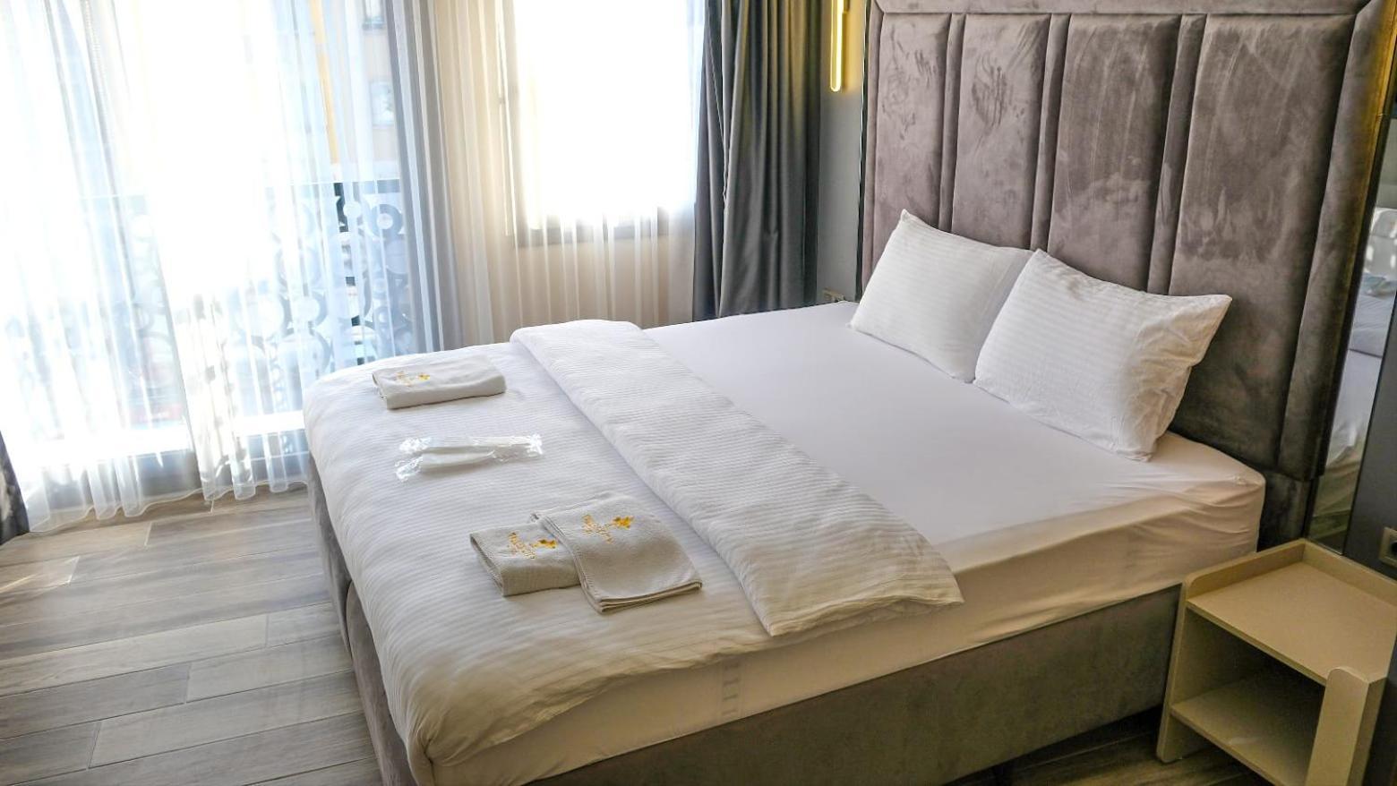 Talles City Hotel Izmir Exteriör bild
